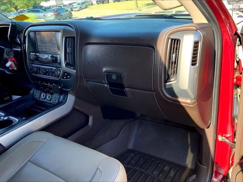 Used 2015 Chevrolet Silverado 2500 LTZ w/ LTZ Plus Package image 16