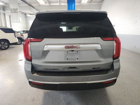 Used 2023 GMC Yukon SLT w/ SLT Premium Package AWD/4WD image 4