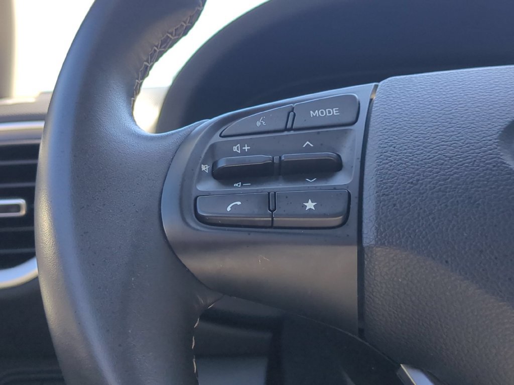Used 2026 Hyundai Venue SEL FWD image 20
