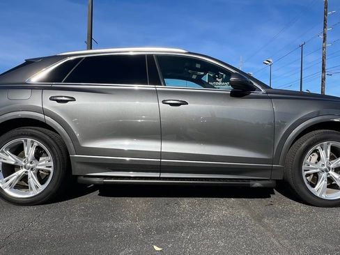Used 2019 Audi Q8 Premium image 6