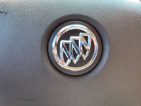 Used 2008 Buick Lucerne CXS FWD image 20