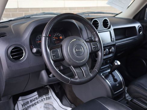 Used 2016 Jeep Patriot High Altitude AWD/4WD image 12