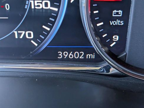 Used 2023 GMC Acadia Denali FWD image 13