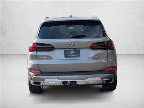 New 2026 BMW X5 xDrive50e w/ Climate Comfort Package image 7
