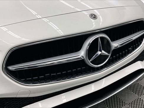 Used 2023 Mercedes-Benz C 300 Sedan image 31