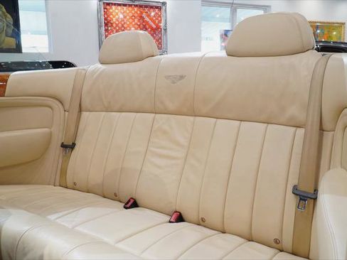Used 2008 Bentley Azure image 30
