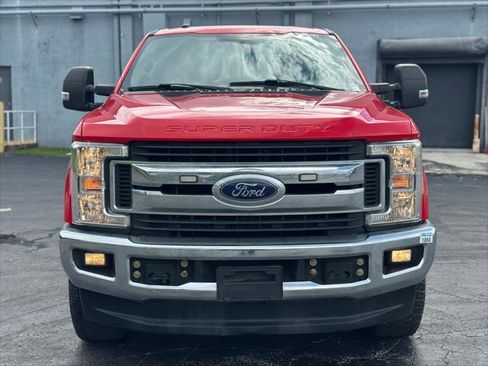 Used 2019 Ford F250 XLT w/ XLT Value Package AWD/4WD image 3