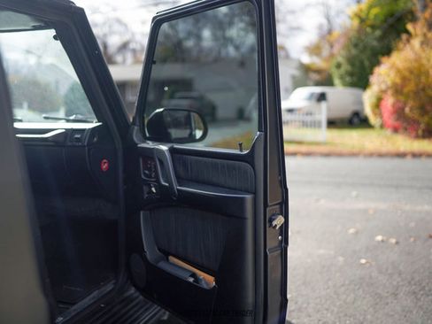 Used 2009 Mercedes-Benz G 55 AMG 4MATIC image 33