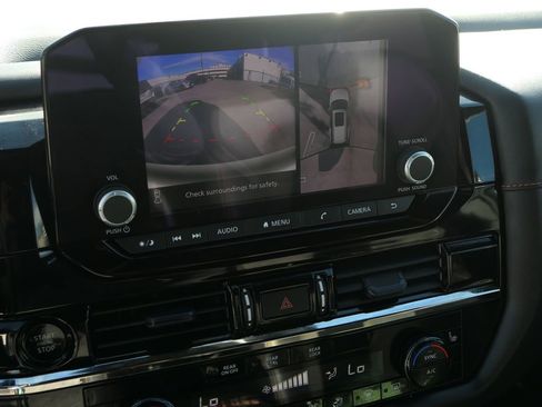 Used 2025 Nissan Pathfinder Rock Creek image 18