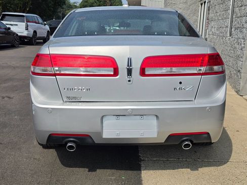Used 2012 Lincoln MKZ FWD image 6