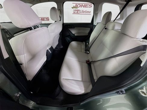 Used 2018 Subaru Forester 2.5i w/ Alloy Wheel Package image 25