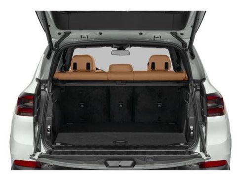 Used 2023 BMW X5 xDrive40i w/ M Sport Package image 14