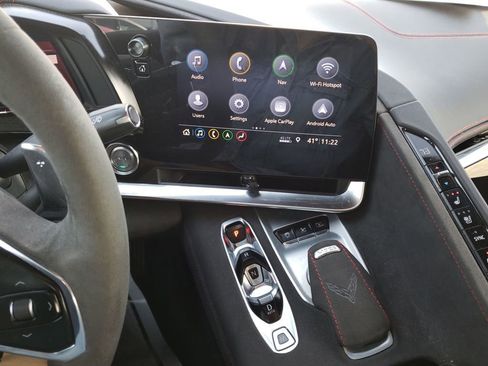 Used 2020 Chevrolet Corvette Stingray Premium Cpe w/ 3LT Preferred Equipment Group image 18