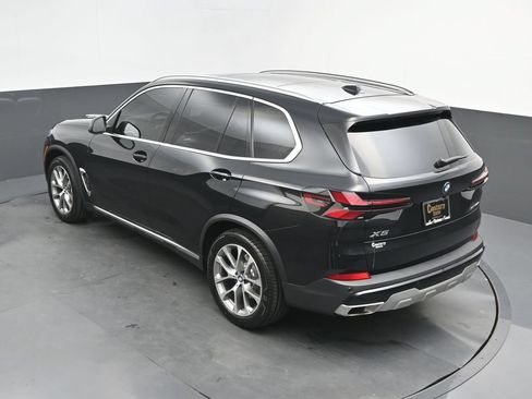 Certified 2025 BMW X5 sDrive40i w/ Climate Comfort Package RWD image 36