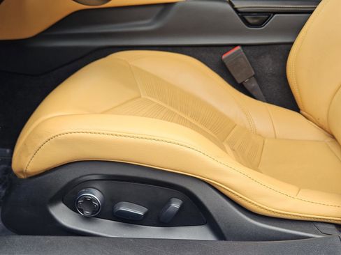 Used 2023 Chevrolet Corvette Stingray Preferred Cpe w/ 2LT image 17