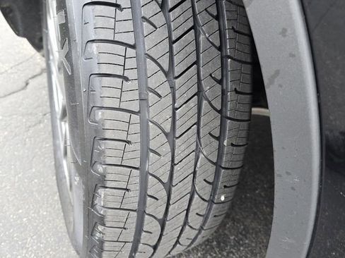 Used 2022 Lincoln Corsair AWD w/ Equipment Group 101A image 18