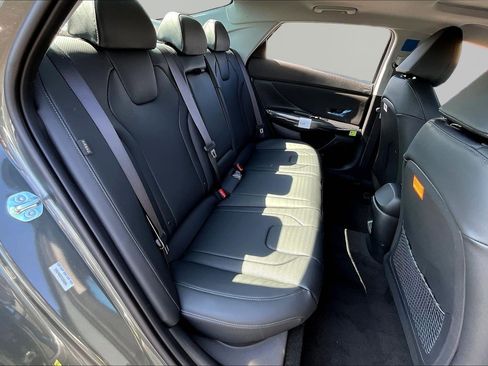 New 2026 Hyundai Elantra Limited FWD image 20