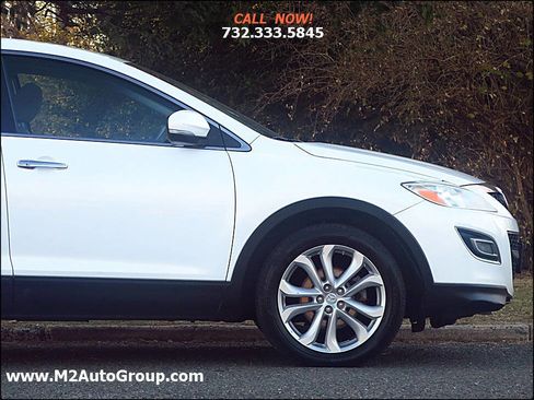 Used 2011 MAZDA CX-9 Grand Touring w/ Moonroof & Bose Audio Pkg image 23