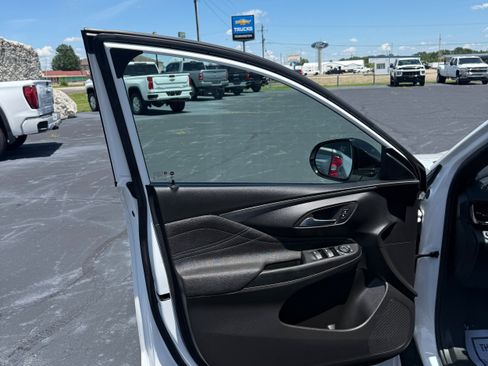 Used 2025 Buick Envista Sport Touring FWD image 15