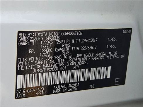 Used 2021 Toyota RAV4 XLE AWD/4WD image 21
