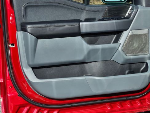 New 2025 Ford F150 Lariat w/ Equipment Group 501A Mid image 30