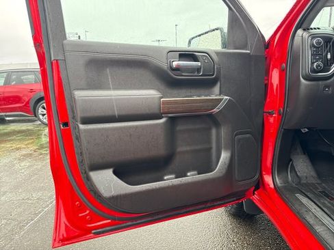 Used 2021 Chevrolet Silverado 1500 LT w/ Z71 Off-Road Package image 18