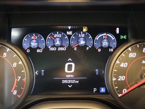 Used 2021 Chevrolet Camaro LT w/ RS Package image 19