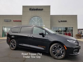 Certified 2024 Chrysler Pacifica Touring-L w/ Road Tripper Package video 1