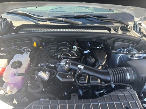 New 2025 Jeep Grand Cherokee L Altitude image 16