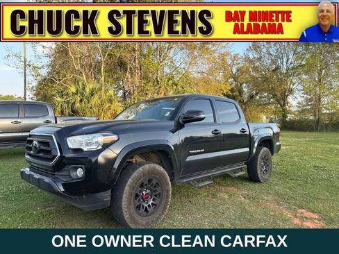 Used 2022 Toyota Tacoma SR5 w/ Technology Package image 1