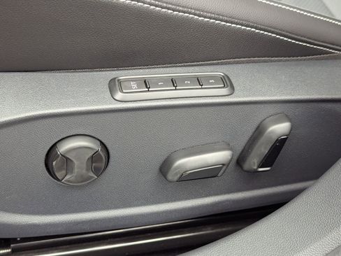 New 2026 Volkswagen Jetta SEL image 29