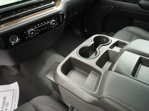 Used 2023 Chevrolet Silverado 1500 LT AWD/4WD image 28