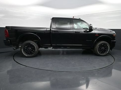 New 2026 RAM 2500 Limited AWD/4WD image 11