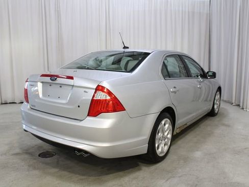 Used 2011 Ford Fusion SE FWD image 23