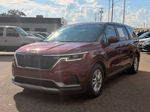 Certified 2023 Kia Carnival LX FWD image 9
