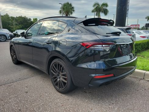 Used 2022 Maserati Levante Modena AWD/4WD image 4