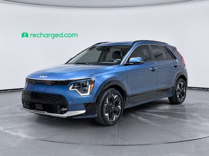 Used 2024 Kia Niro Wave w/ Wave Preserve Package