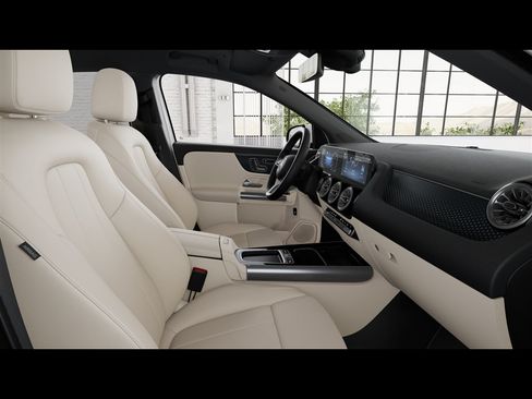 Certified 2026 Mercedes-Benz GLA 250 4MATIC image 39