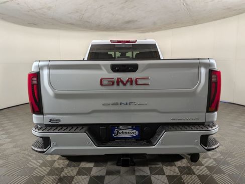 New 2026 GMC Sierra 2500 Denali w/ Denali Reserve Package AWD/4WD image 8