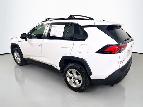 Certified 2021 Toyota RAV4 XLE w/ Convenience Package AWD/4WD image 5