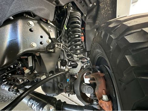 New 2026 Ford F250 Lariat w/ Black Appearance Package image 46