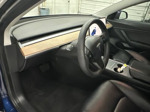 Used 2021 Tesla Model 3 Long Range AWD/4WD image 13