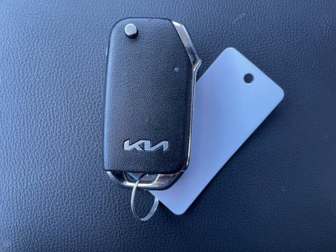 Used 2023 Kia Soul LX w/ LX Technology Package image 27