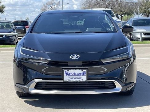 Used 2026 Toyota Prius Plug-In Hybrid image 6