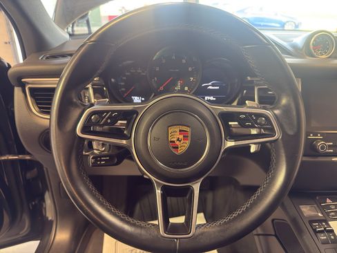 Used 2017 Porsche Macan AWD/4WD image 20