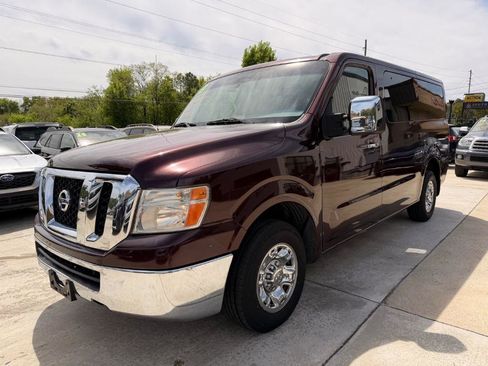 Used 2013 Nissan NV 3500 SV RWD image 18