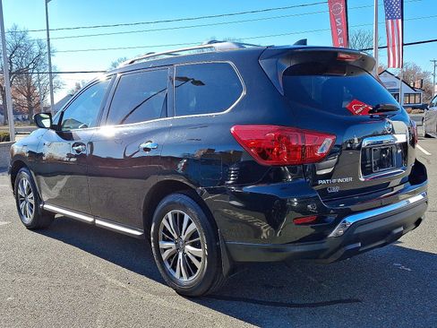 Used 2020 Nissan Pathfinder S image 4