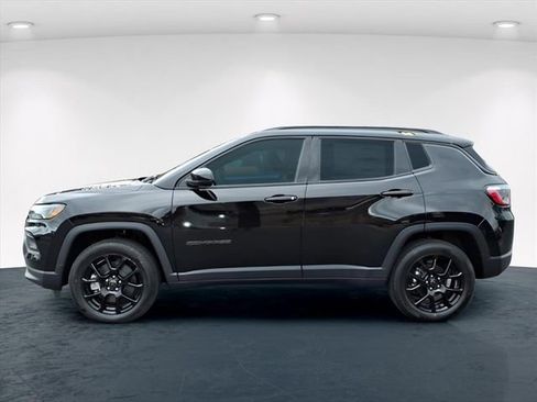 New 2026 Jeep Compass Latitude AWD/4WD image 7