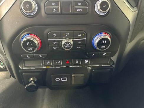 Used 2020 GMC Sierra 1500 Elevation w/ Elevation Value Package image 30