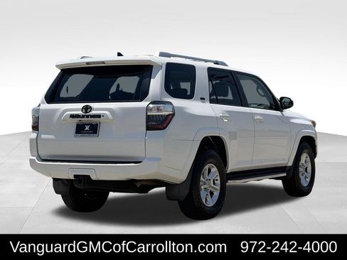 Used 2018 Toyota 4Runner SR5 RWD image 10
